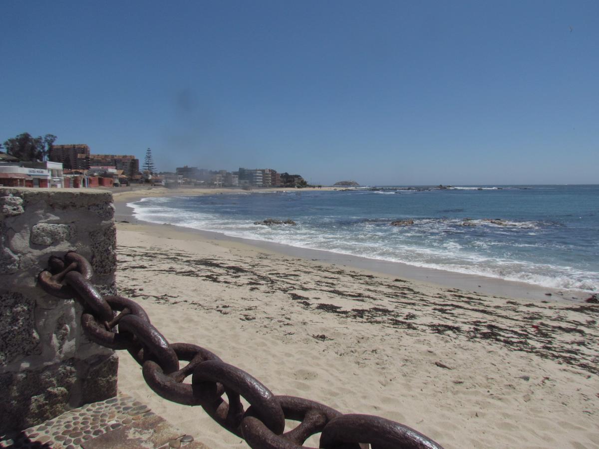 Departamento En Playa Las Cadenas 阿尔加罗沃 外观 照片
